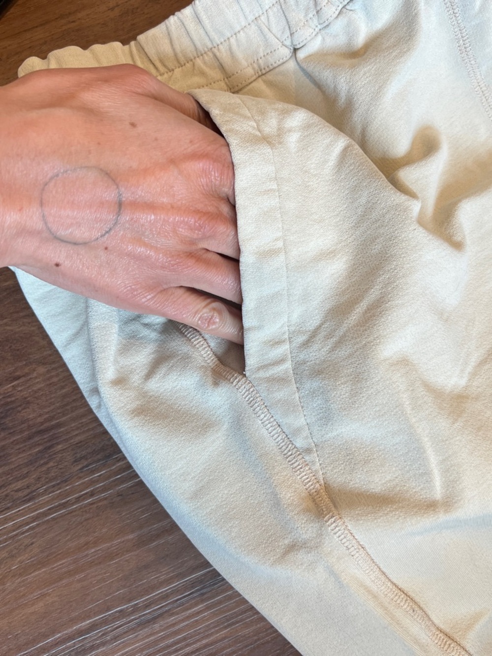 Tom Ford Cream Drawstring Pencil Skirt - Picture 7 of 8
